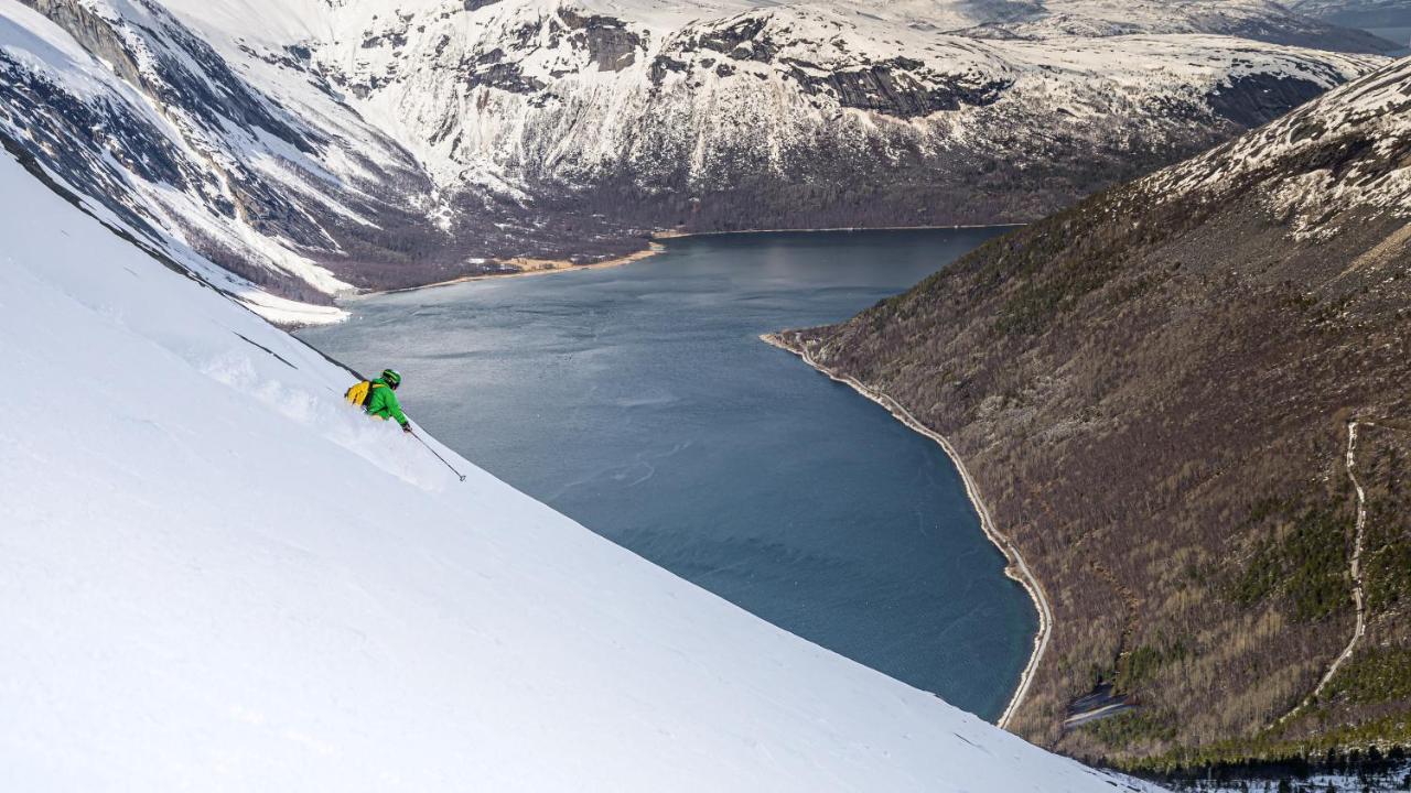 Skjomen Lodge Elvegard エクステリア 写真